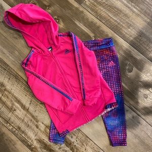 Girls 4T Adidas outfit. Good uses condition.